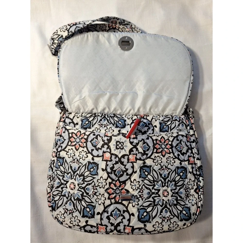 Vera Bradley Crossbody Purse Multicolored  Floral